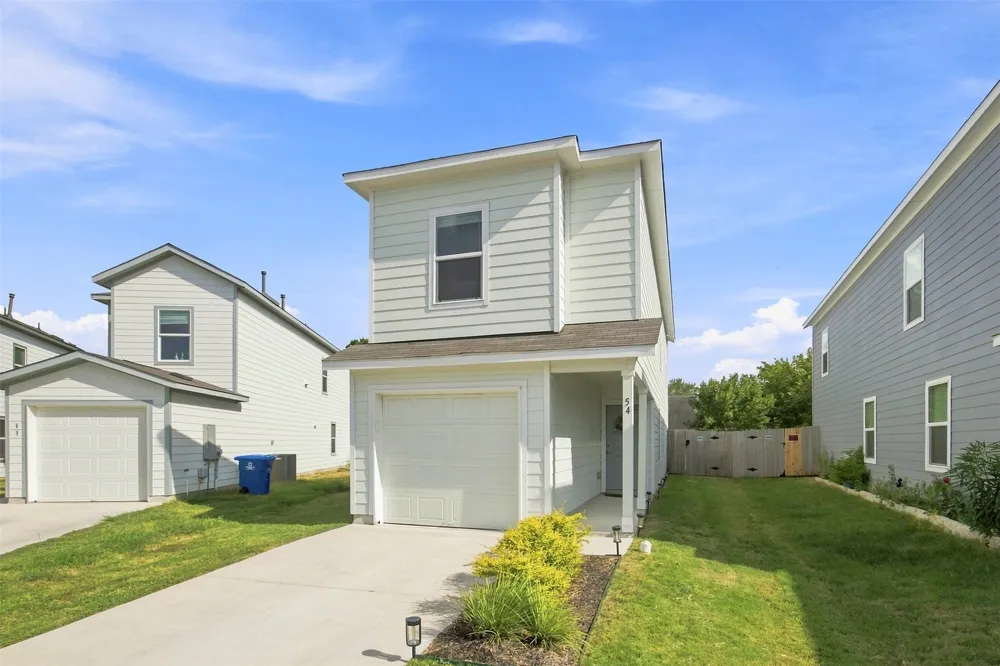 54 Trinity Circle Lockhart, TX 78644