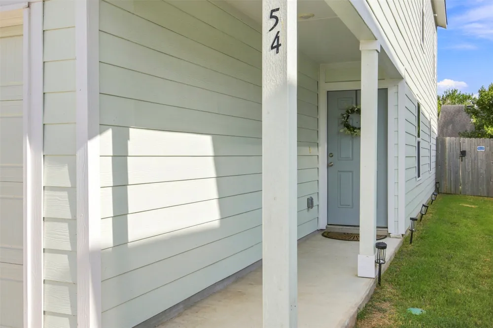 54 Trinity Circle Lockhart, TX 78644