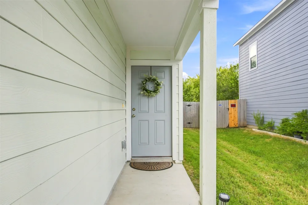54 Trinity Circle Lockhart, TX 78644