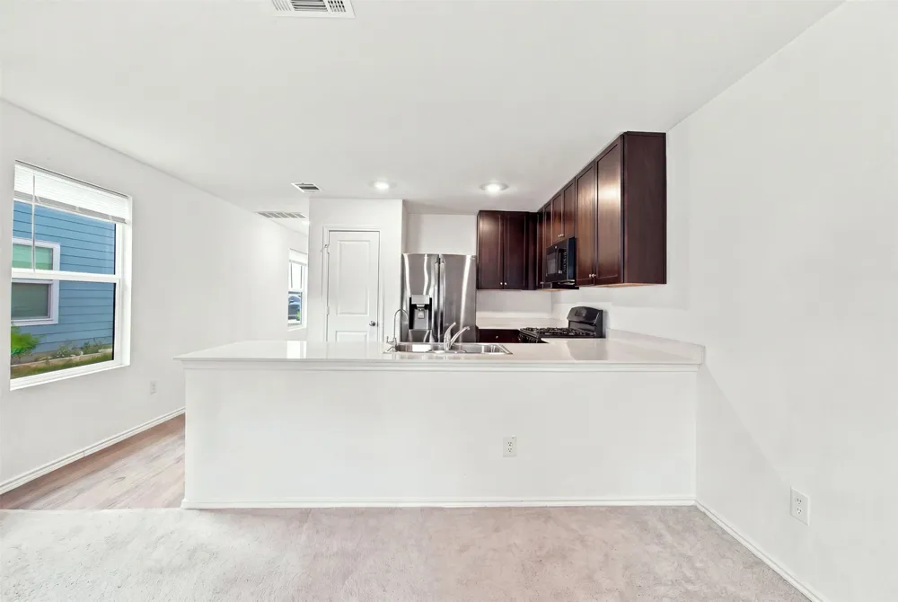 54 Trinity Circle Lockhart, TX 78644