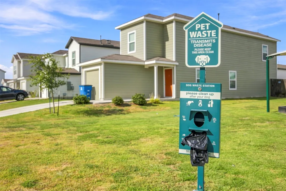 54 Trinity Circle Lockhart, TX 78644