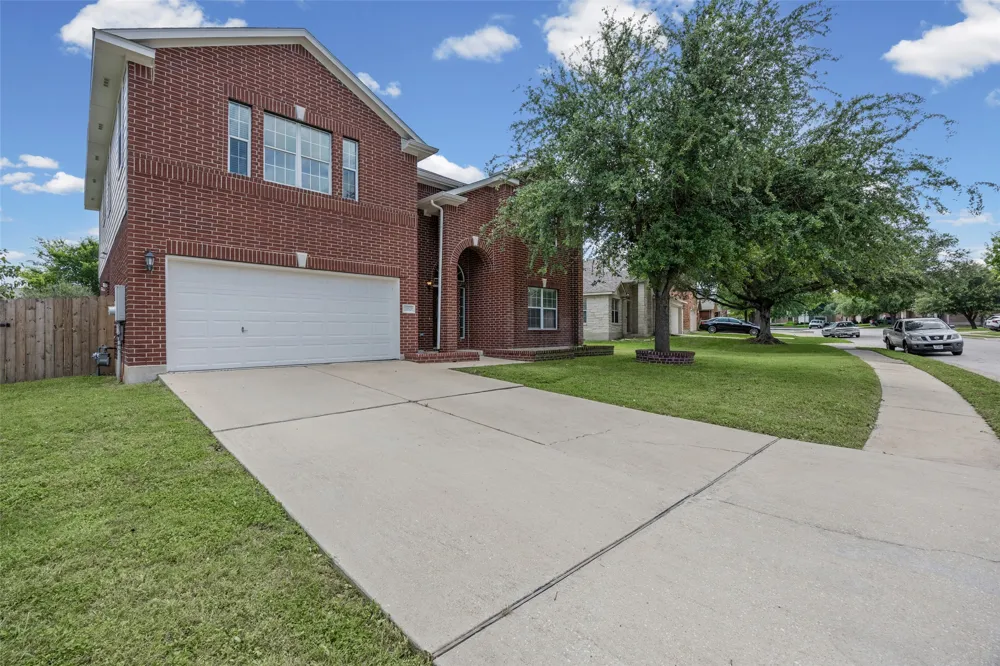 20521 Farm Pond Lane Pflugerville, TX 78660