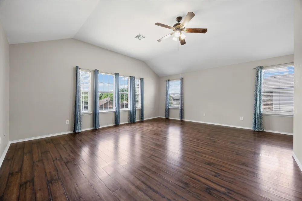 20521 Farm Pond Lane Pflugerville, TX 78660