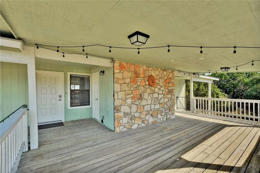 20800 Bonanza St #C Lago Vista, TX 78645