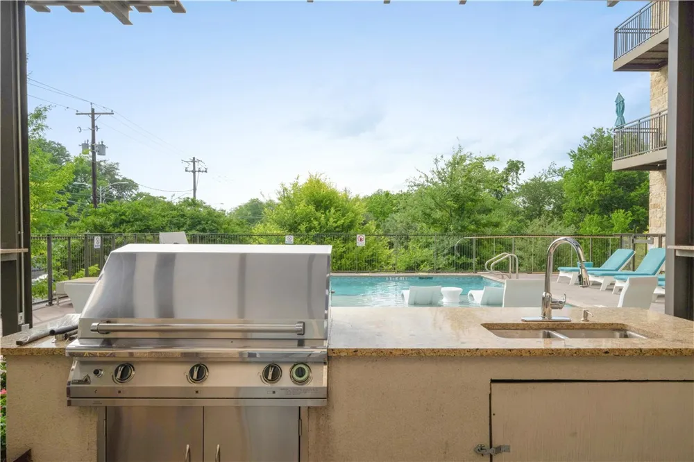 1900 Barton Springs Road #1040 Austin, TX 78704