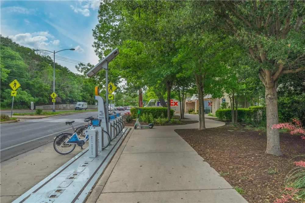 1900 Barton Springs Road #1040 Austin, TX 78704