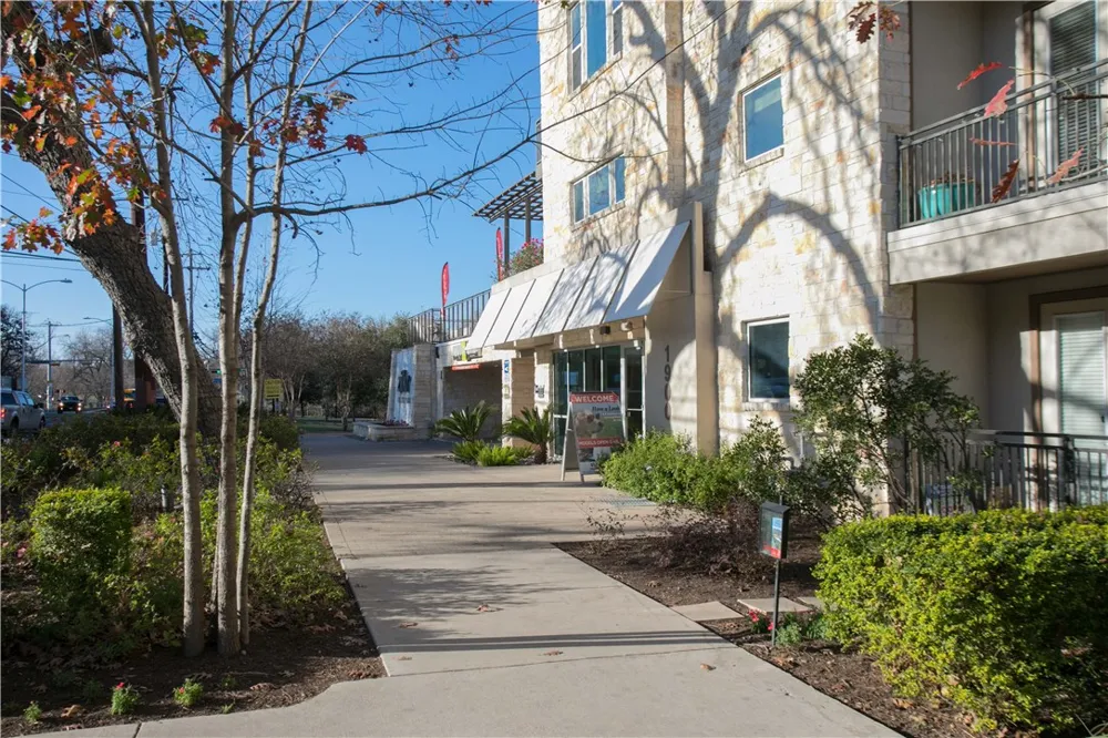 1900 Barton Springs Road #1040 Austin, TX 78704
