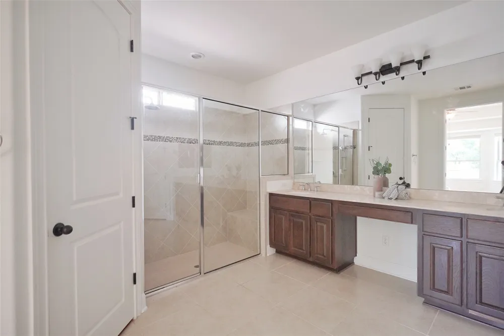 2301 Yaupon Range Drive Leander, TX 78641