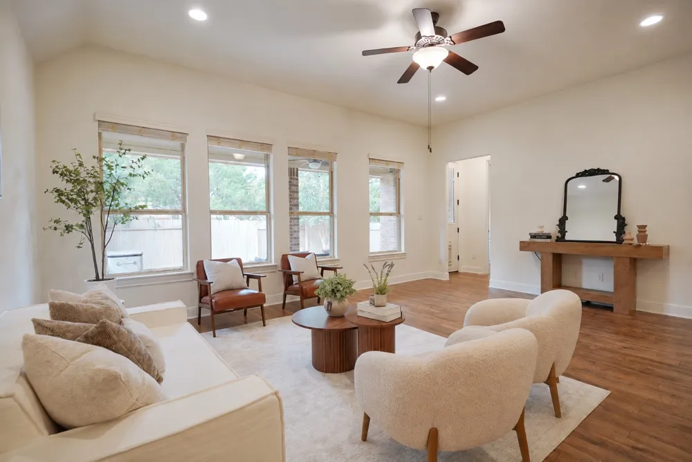 2301 Yaupon Range Drive Leander, TX 78641
