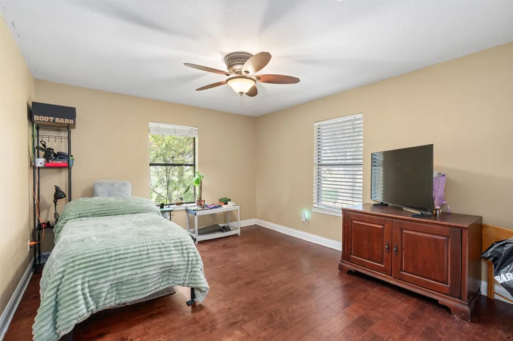 451 County Road 416 Taylor, TX 76574