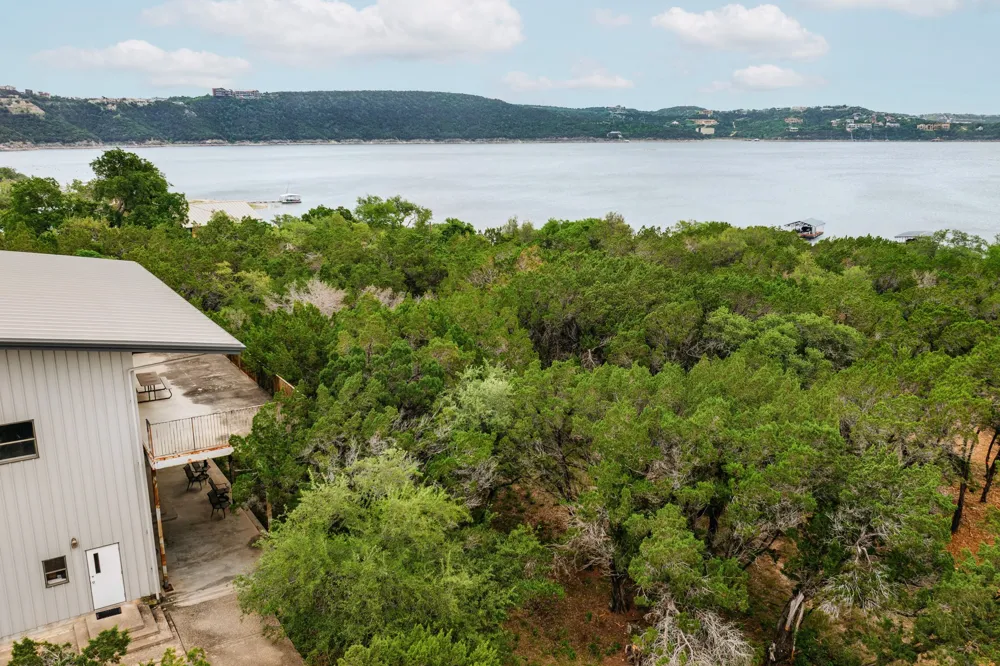7100 Comanche Trail Austin, TX 78732