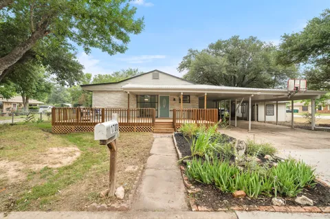 1700 W 7th Street