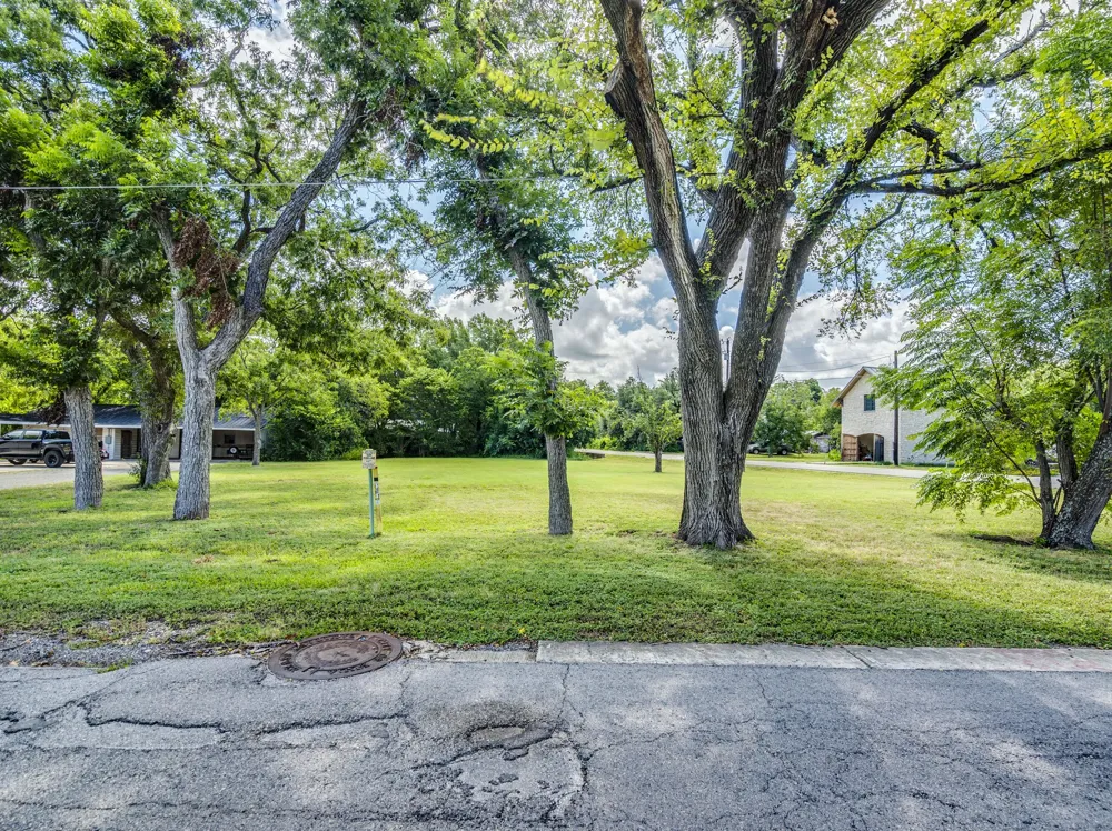 301 Railroad Street Buda, TX 78610
