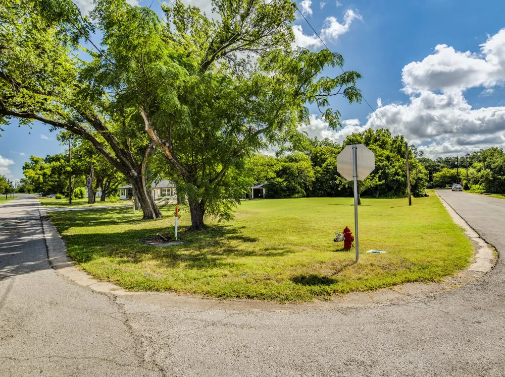 301 Railroad Street Buda, TX 78610