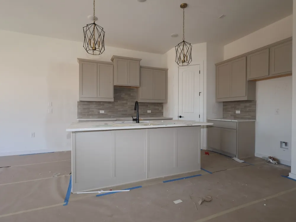 124 Leland Avenue Buda, TX 78610