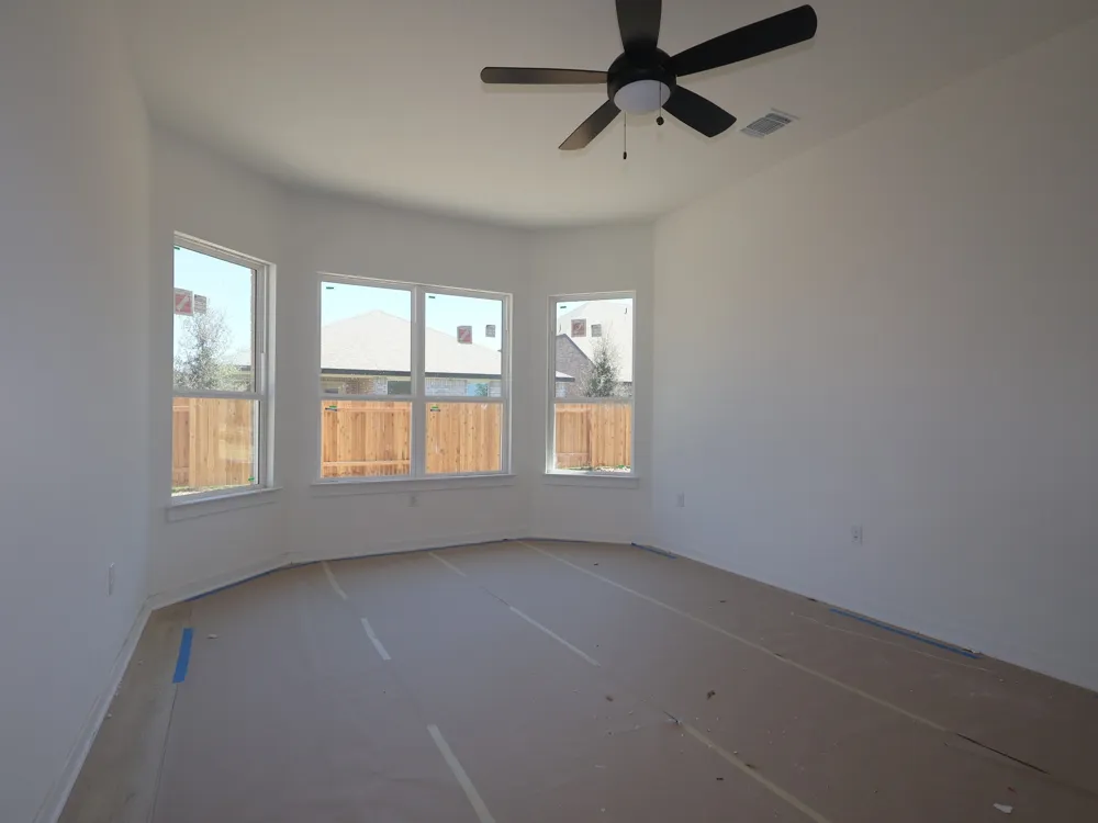 124 Leland Avenue Buda, TX 78610