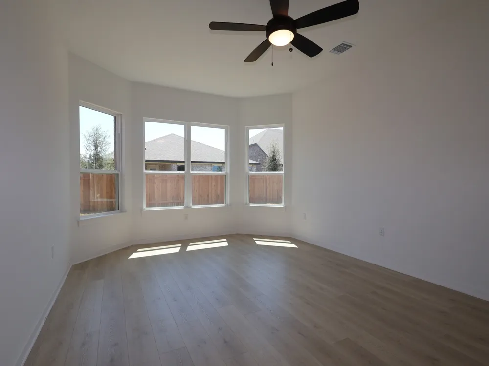 124 Leland Avenue Buda, TX 78610