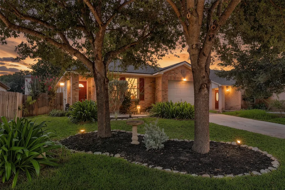 145 Myrtle Street Kyle, TX 78640