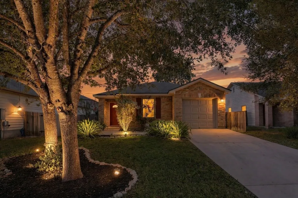 145 Myrtle Street Kyle, TX 78640