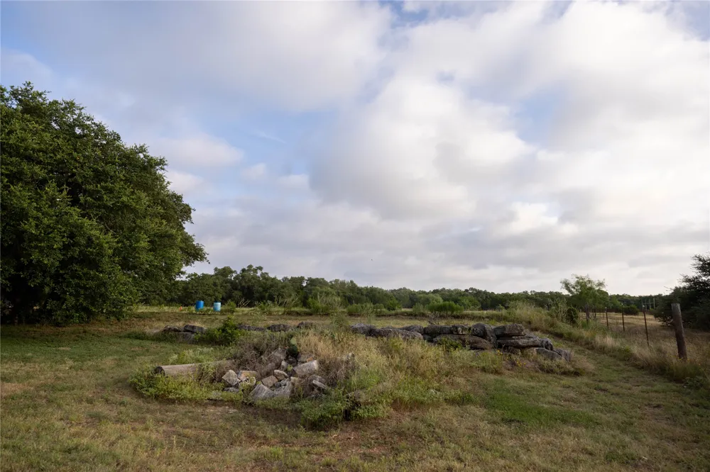 240 Lanier Ranch Road #B Driftwood, TX 78619