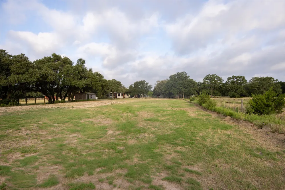 240 Lanier Ranch Road #B Driftwood, TX 78619