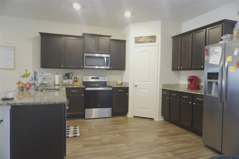 14300 Prairie Sod Lane Elgin, TX 78621