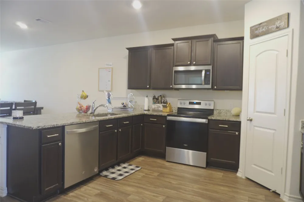 14300 Prairie Sod Lane Elgin, TX 78621
