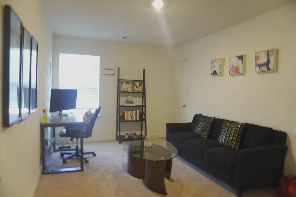 14300 Prairie Sod Lane Elgin, TX 78621