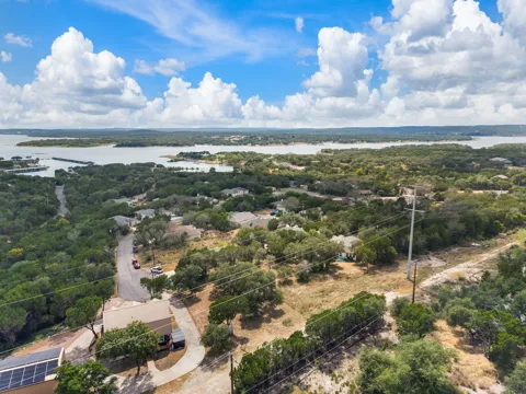 21200 Palomino Cove