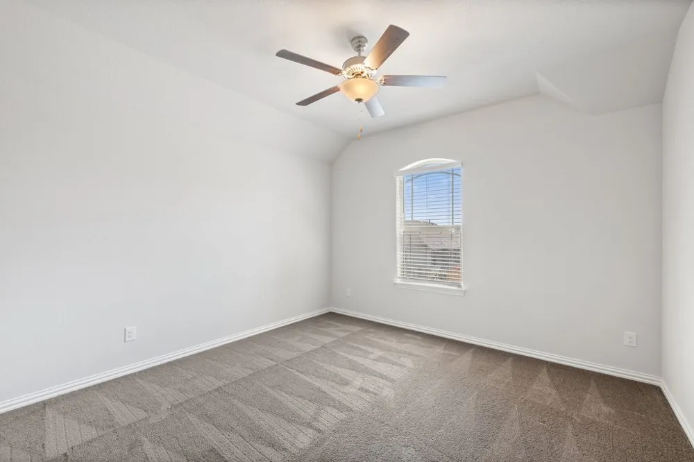 110 Windgate Drive Hutto, TX 78634