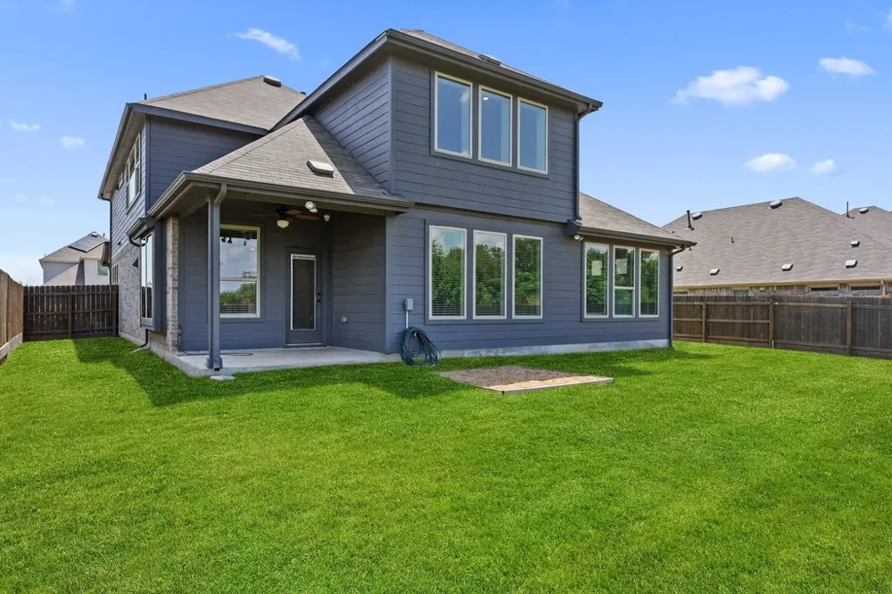 110 Windgate Drive Hutto, TX 78634