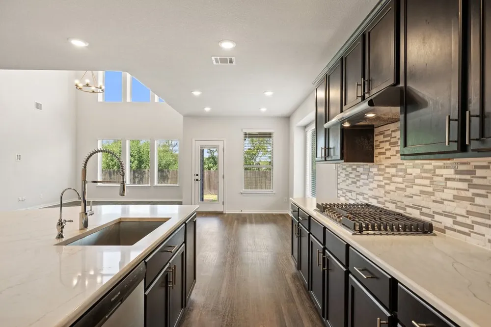 110 Windgate Drive Hutto, TX 78634
