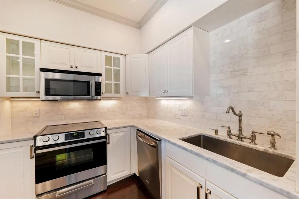 1307 Kinney Avenue #140 Austin, TX 78704