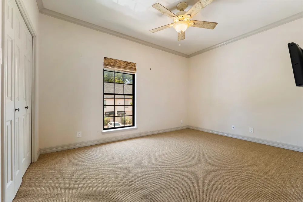 1307 Kinney Avenue #140 Austin, TX 78704