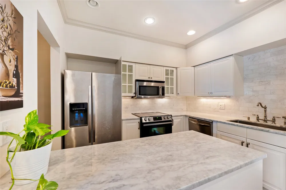 1307 Kinney Avenue #140 Austin, TX 78704