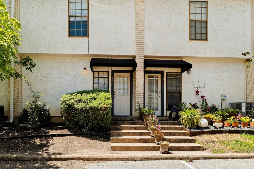 1307 Kinney Avenue #140 Austin, TX 78704