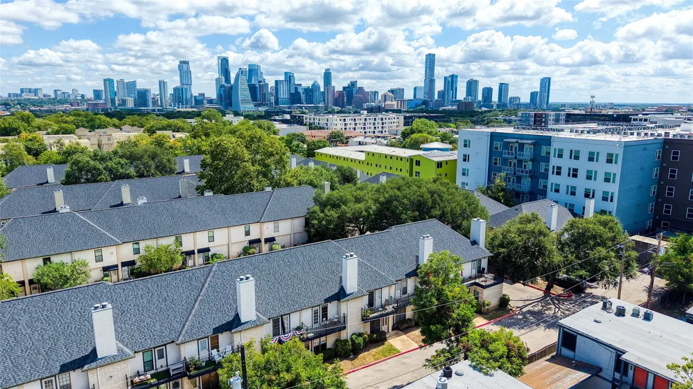 1307 Kinney Avenue #140 Austin, TX 78704