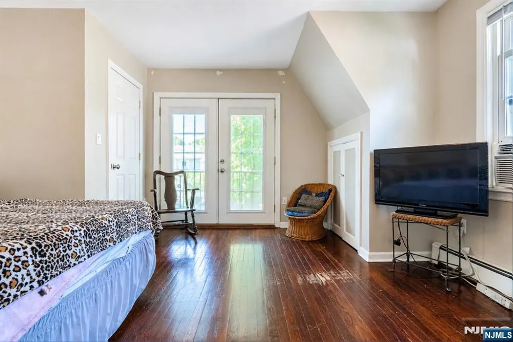 315 Shepard Avenue Englewood, NJ 07631