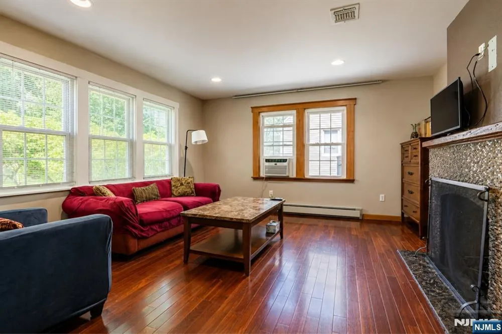 315 Shepard Avenue Englewood, NJ 07631