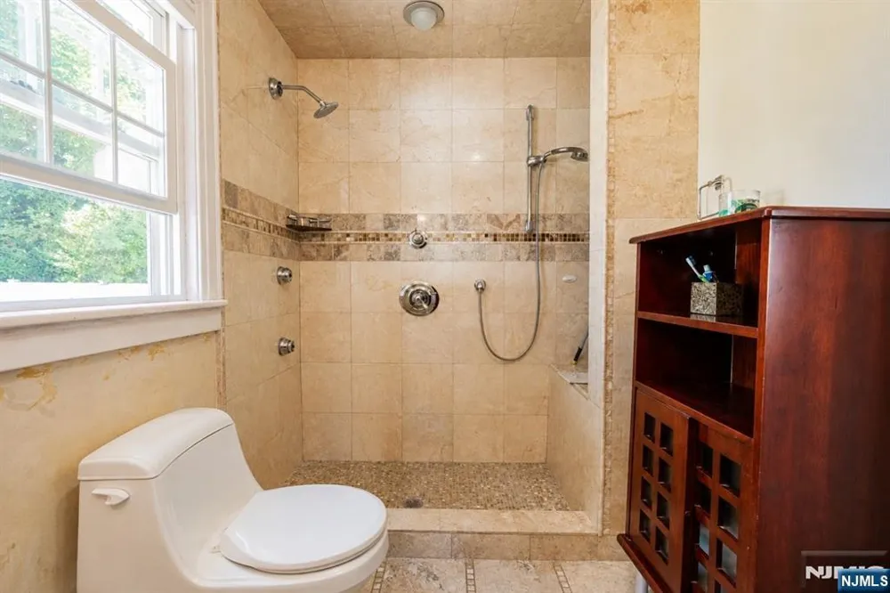 315 Shepard Avenue Englewood, NJ 07631