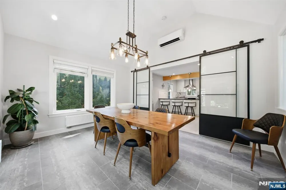 40 Dean Drive Tenafly, NJ 07670