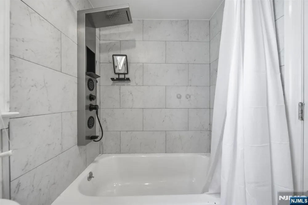40 Dean Drive Tenafly, NJ 07670