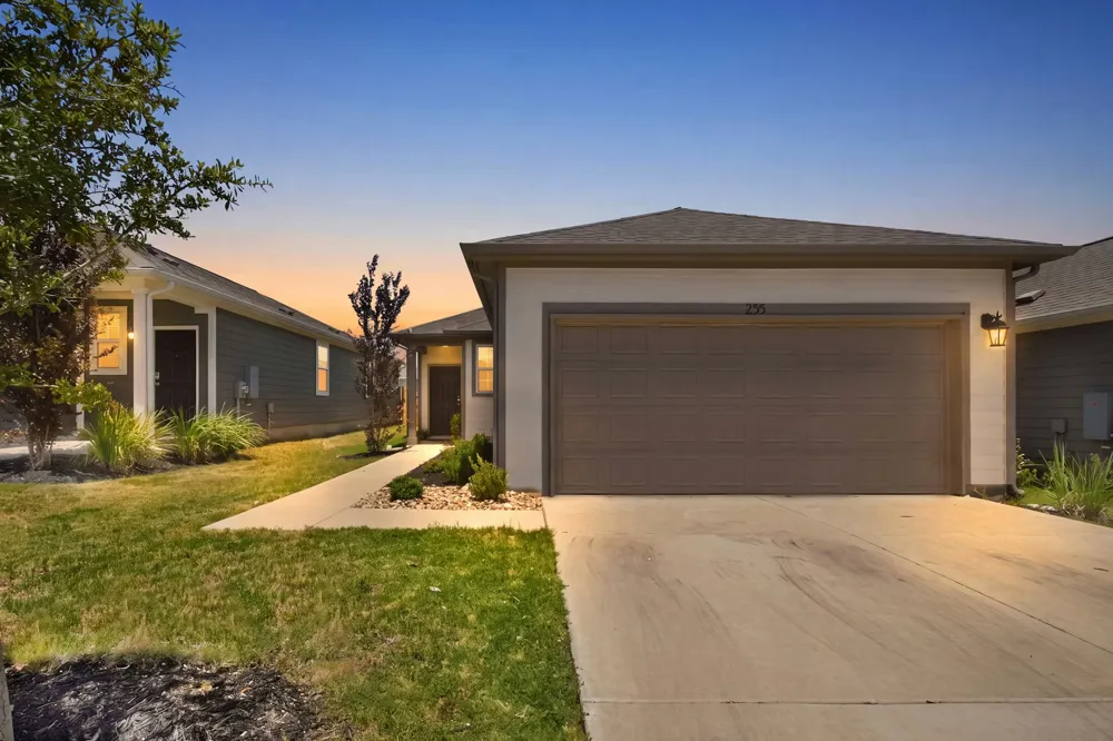 255 Spirit Street Elgin, TX 78621