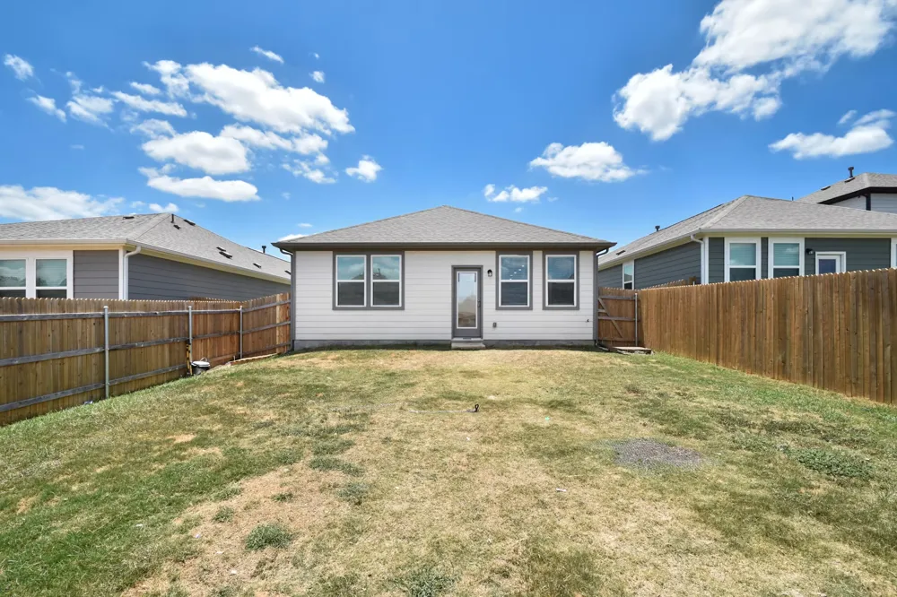 255 Spirit Street Elgin, TX 78621