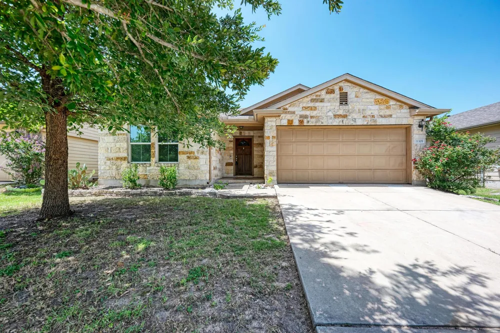 11309 Carrie Manor Street Manor, TX 78653