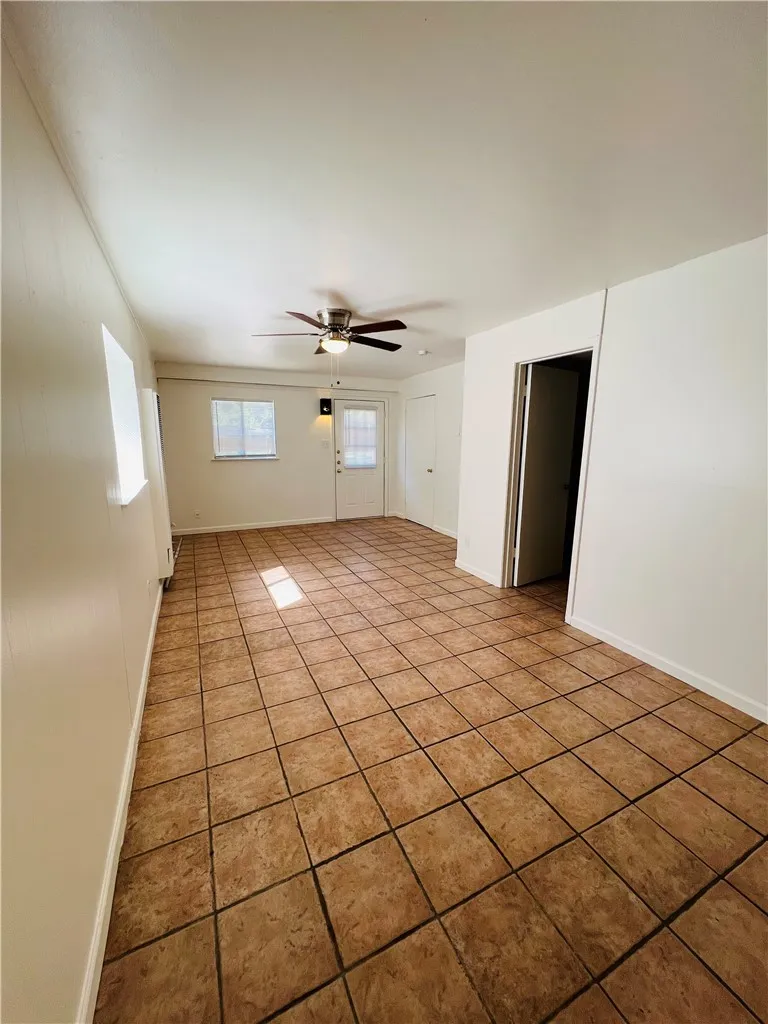 1914 Cullen Avenue #B Austin, TX 78757