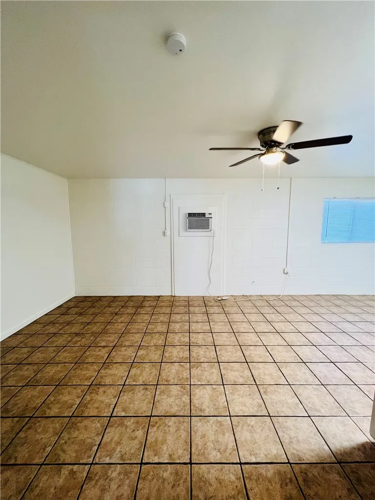 1914 Cullen Avenue #B Austin, TX 78757