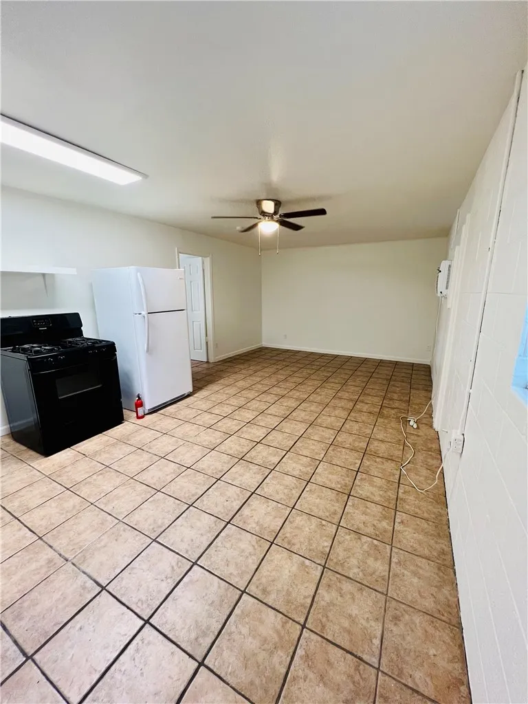 1914 Cullen Avenue #B Austin, TX 78757