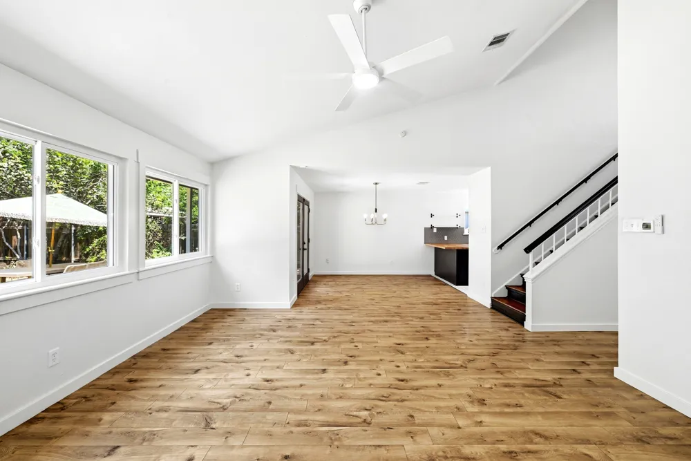 7912 Finch Trail Austin, TX 78745