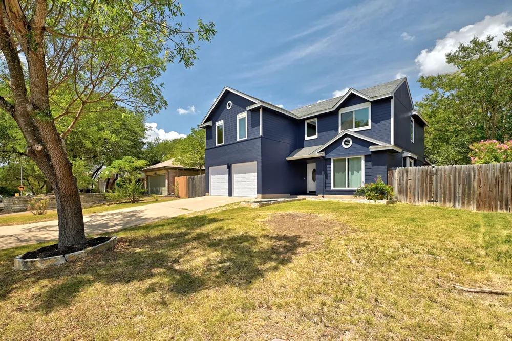 7912 Finch Trail Austin, TX 78745